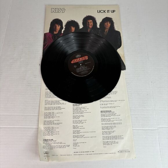 Vintage~KISS~Lick It UP~Vinyl Record~1983 Mercury Records~432-814-297-1 - Picture 3 of 5